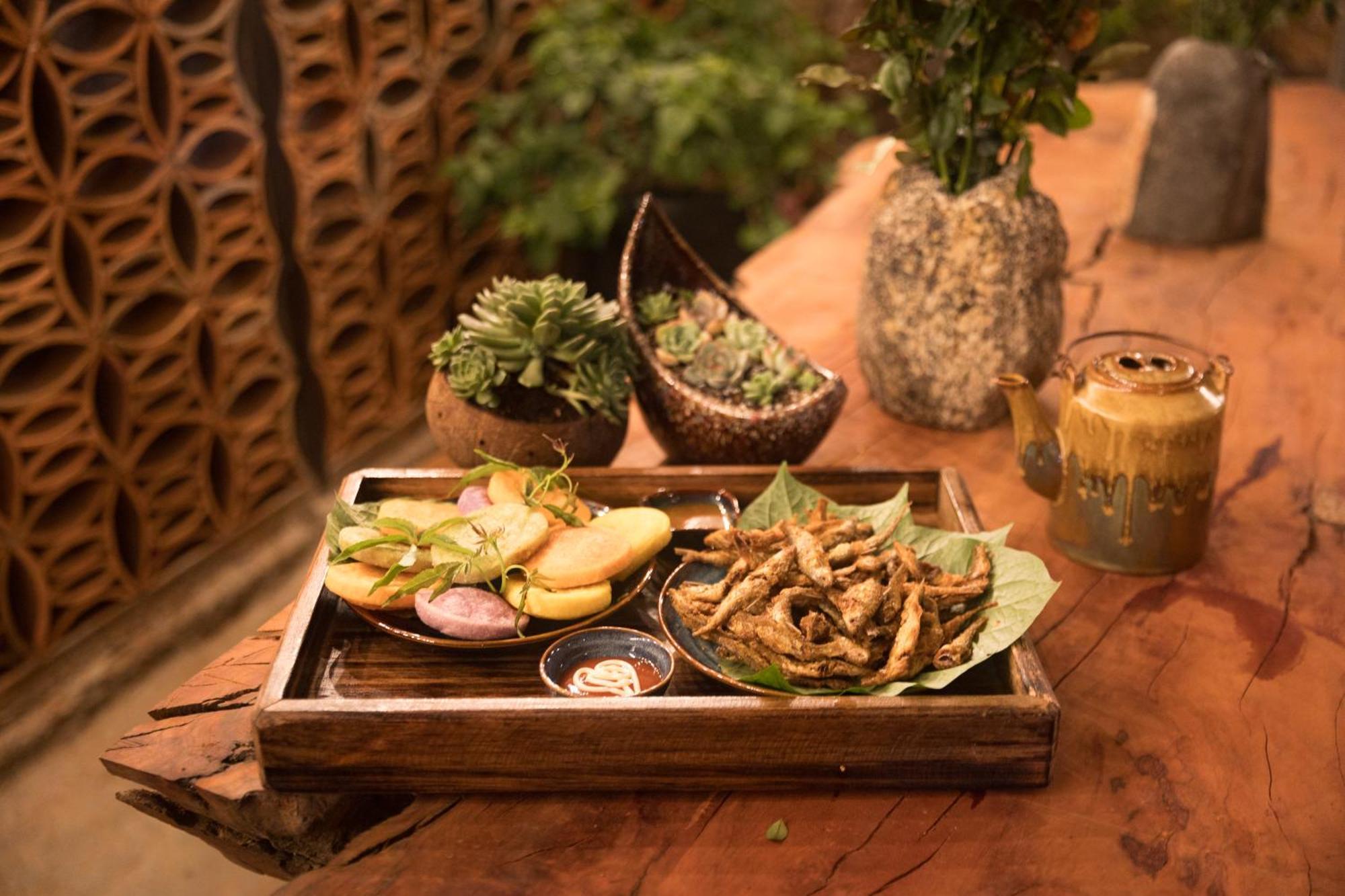 Khoi Homestay And Restaurant Loung Co Exteriör bild