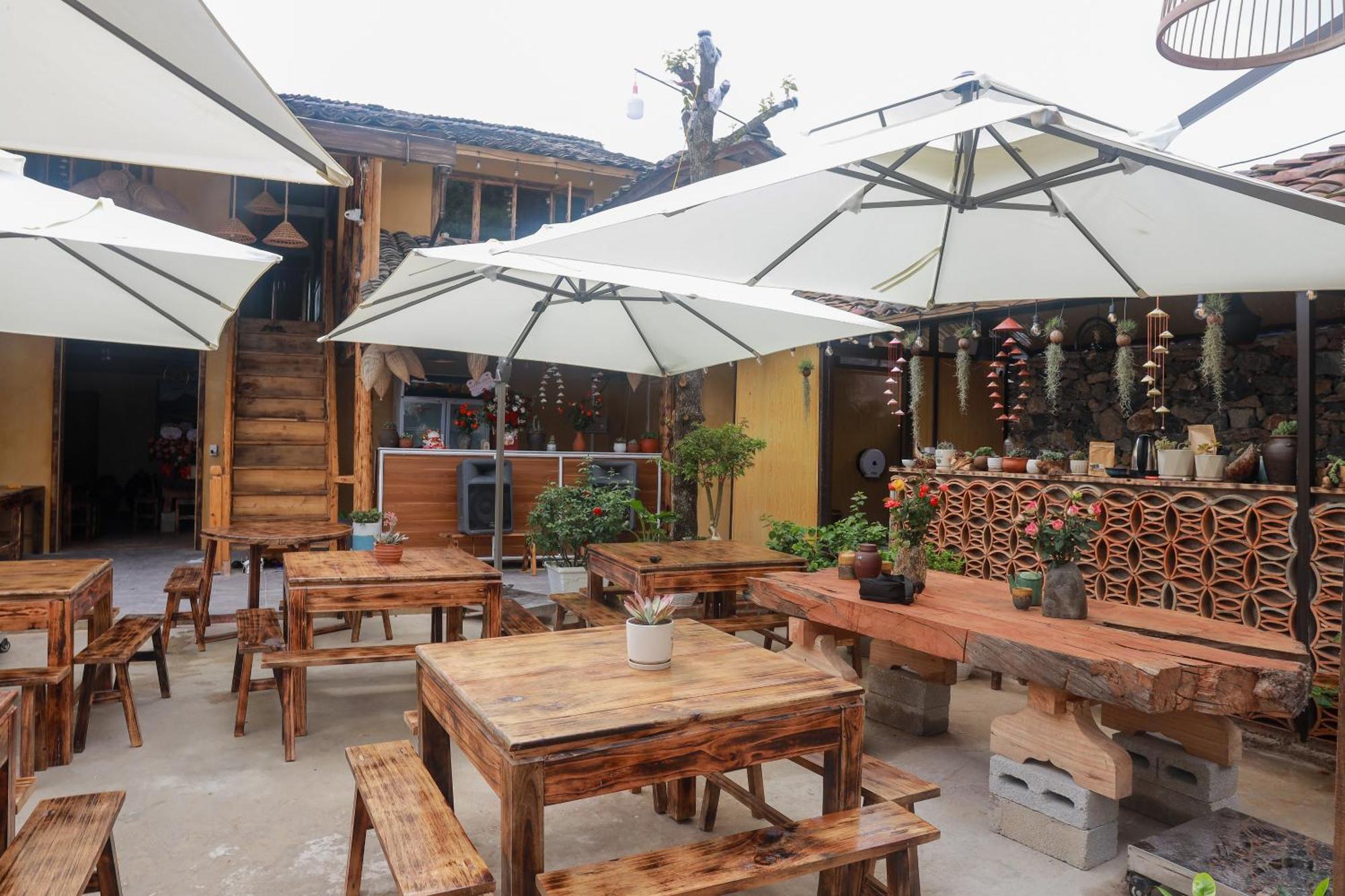 Khoi Homestay And Restaurant Loung Co Exteriör bild