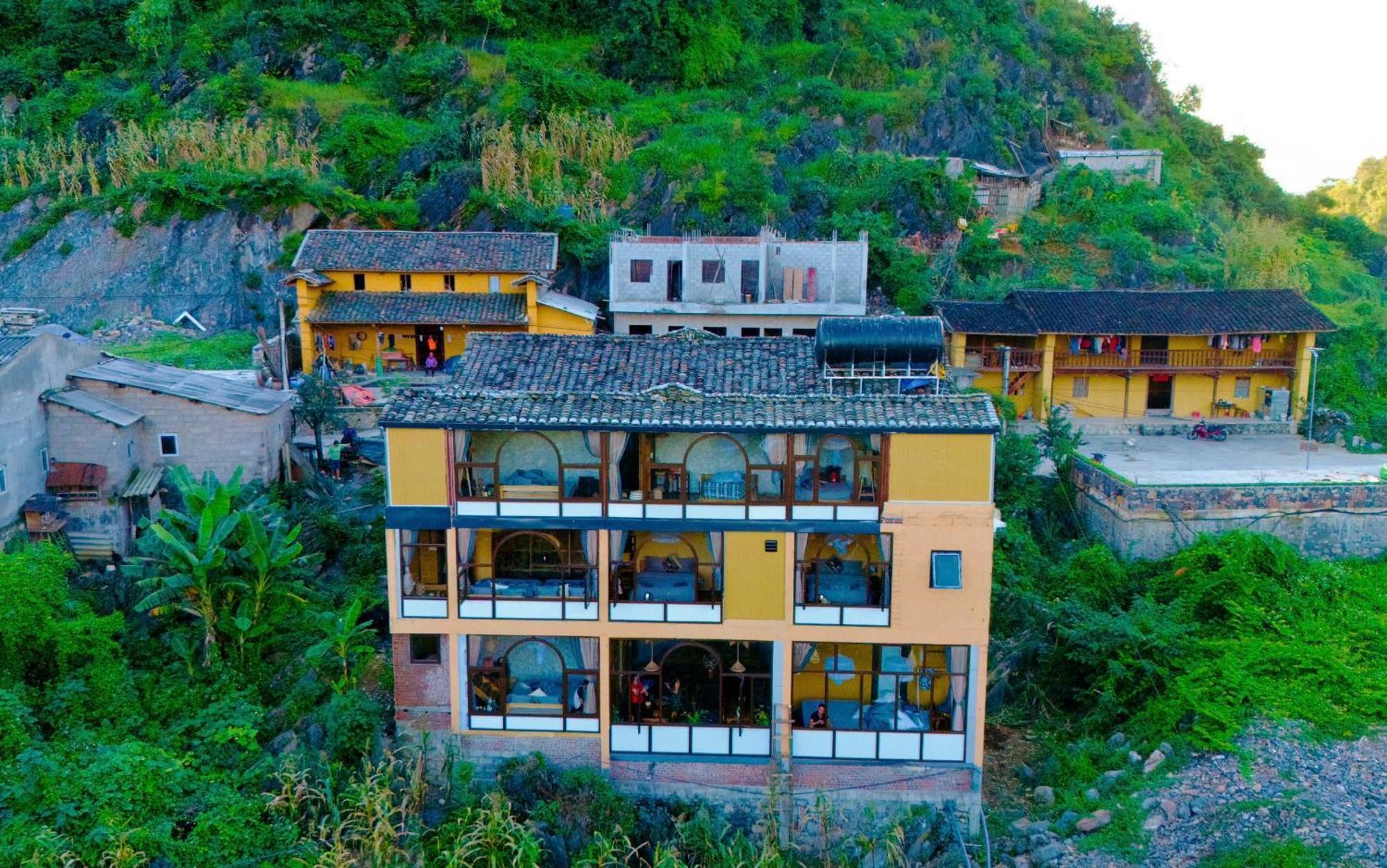 Khoi Homestay And Restaurant Loung Co Exteriör bild